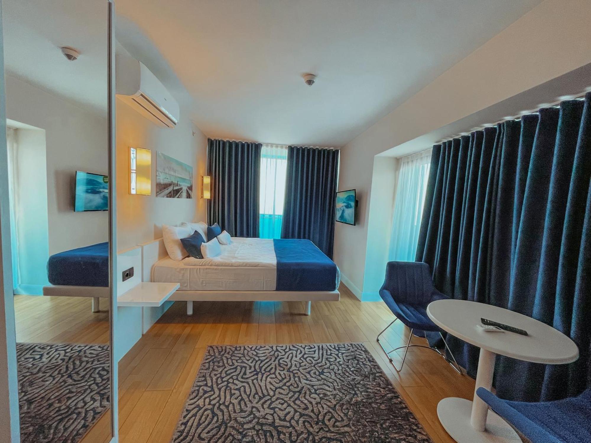 Hotel Batumi Floor40 Extérieur photo